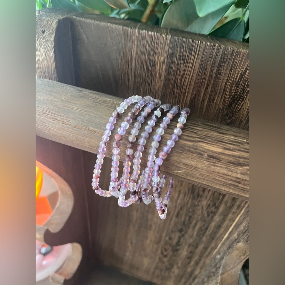 Super 7 faceted Bracelet (One)